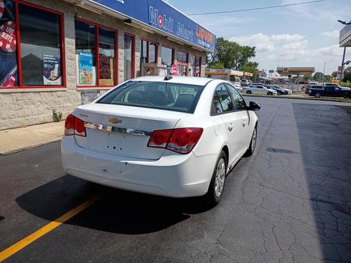 Summit White 2016 Chevrolet Cruze Limited LS