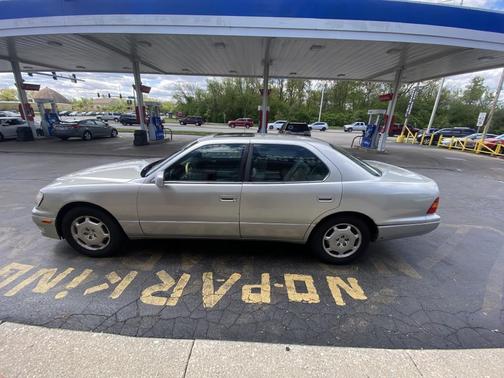 Silver 2000 Lexus LS 400 Base