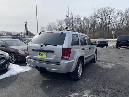 2005 Jeep Grand Cherokee Laredo