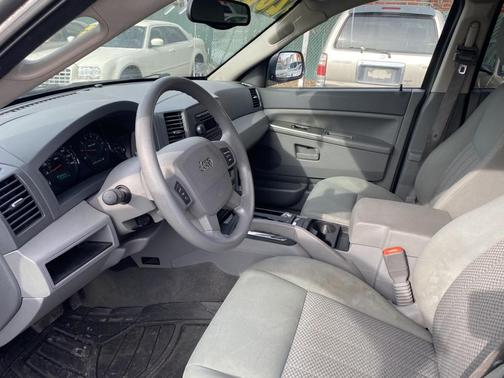 2005 Jeep Grand Cherokee Laredo