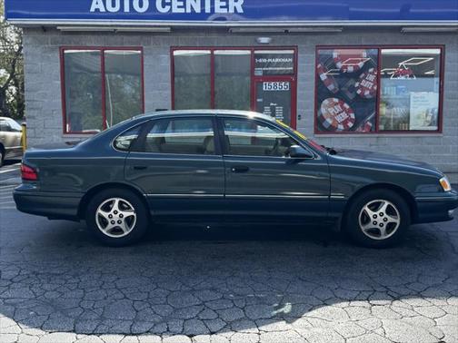 1999 Toyota Avalon XL