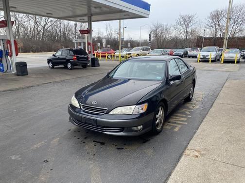 2000 Lexus ES 300 Base