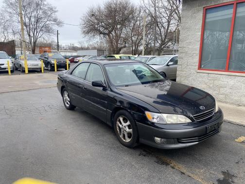 2000 Lexus ES 300 Base