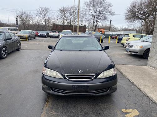 2000 Lexus ES 300 Base