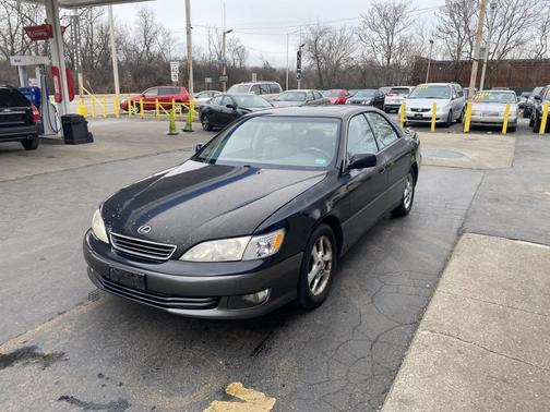 2000 Lexus ES 300 Base