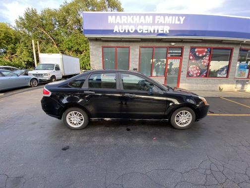 Black 2010 Ford Focus SE
