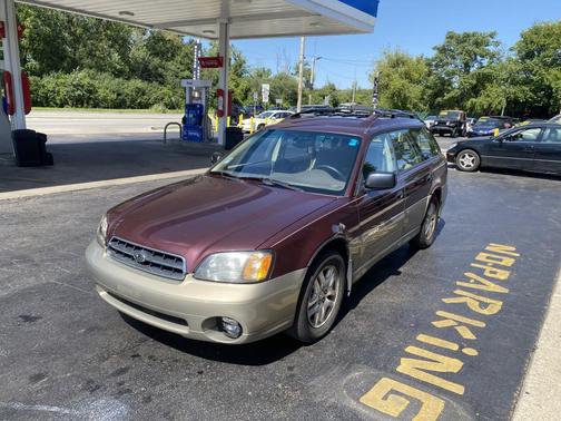 2000 Subaru Outback Base