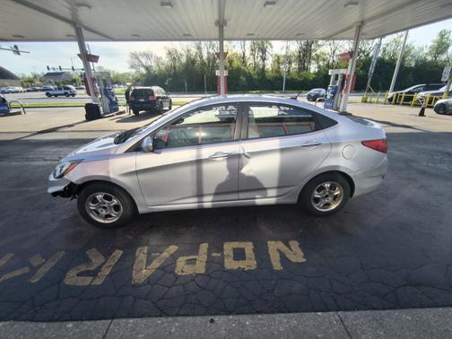 Ironman Silver 2012 Hyundai Accent GLS