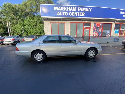 Grey 2000 Lexus LS 400 Base