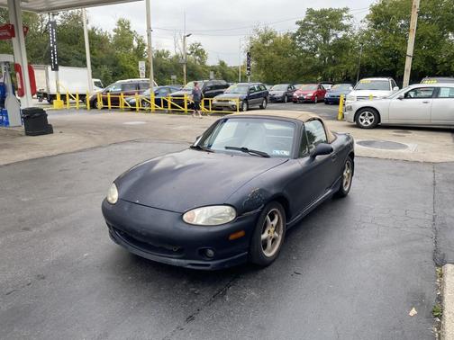 1999 Mazda MX-5 Miata Base