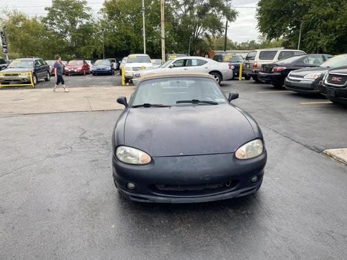1999 Mazda MX-5 Miata Base