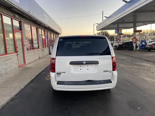2010 Dodge Grand Caravan SE