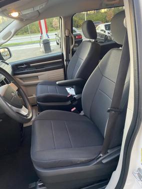 2010 Dodge Grand Caravan SE