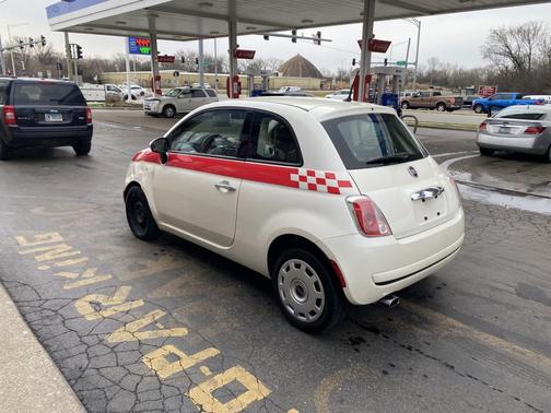 white 2013 FIAT 500 Pop