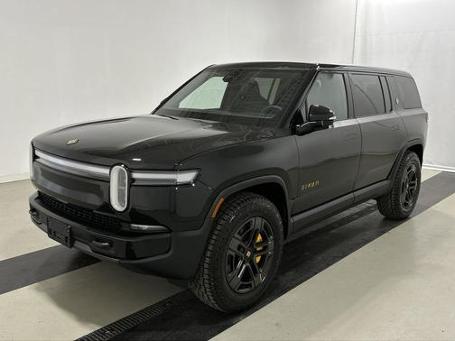2025 Rivian R1S Ascend Tri Motor Max Pack