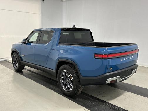 2023 Rivian R1T Adventure Quad Motor Large Pack