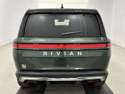 2022 Rivian R1S Launch Edition