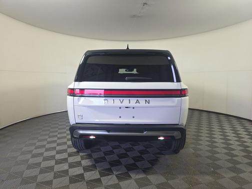 2024 Rivian R1S Adventure Dual Motor Standard Pack