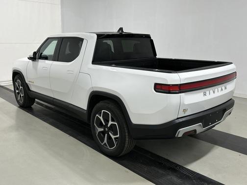 2022 Rivian R1T Adventure