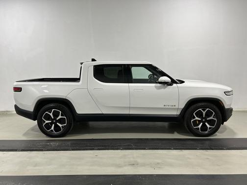 2022 Rivian R1T Adventure