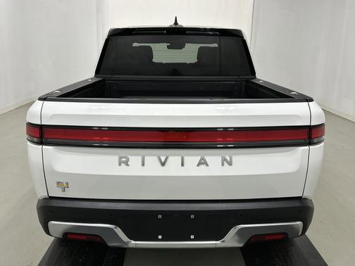 2022 Rivian R1T Adventure