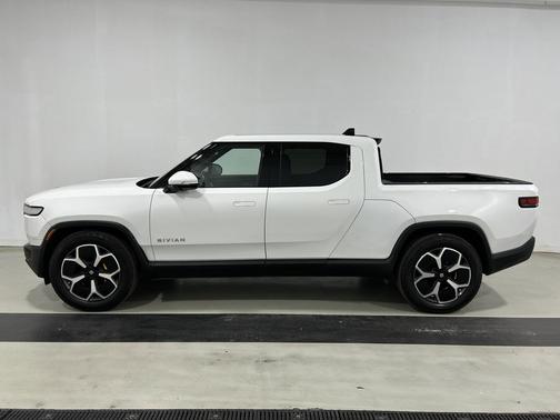 2022 Rivian R1T Adventure