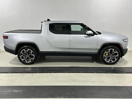 LA Silver 2022 Rivian R1T Adventure Package