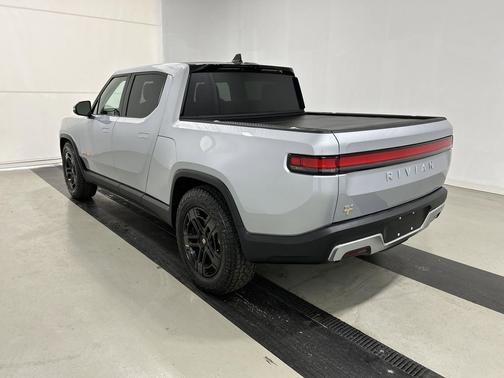 2022 Rivian R1T Adventure