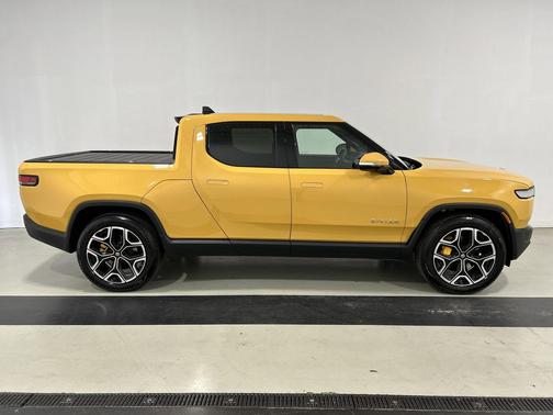 2022 Rivian R1T Adventure