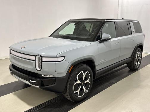 Limestone 2024 Rivian R1S Adventure Package