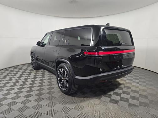 2025 Rivian R1S Adventure trim