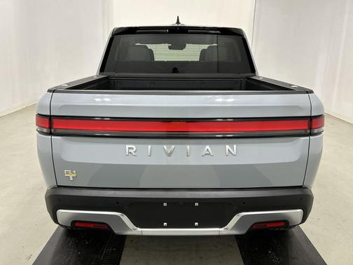2022 Rivian R1T Adventure
