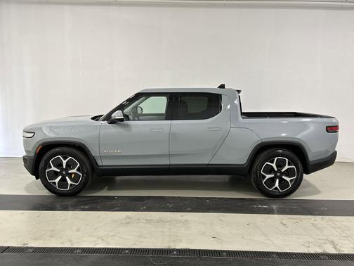 2022 Rivian R1T Adventure