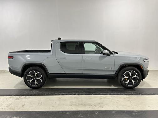 2022 Rivian R1T Adventure
