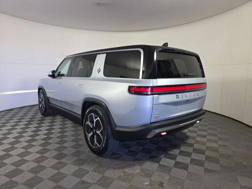 2023 Rivian R1S Adventure