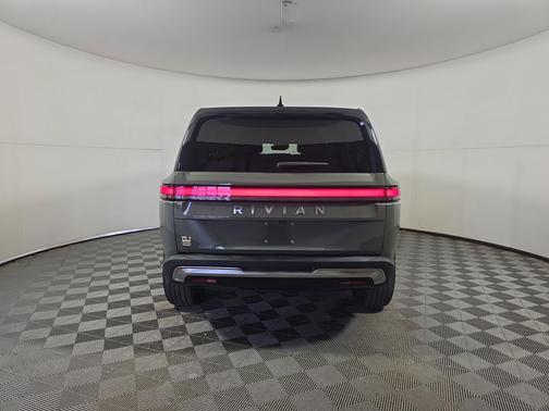 2022 Rivian R1S Launch Edition