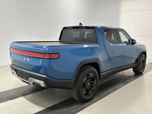 2022 Rivian R1T Adventure