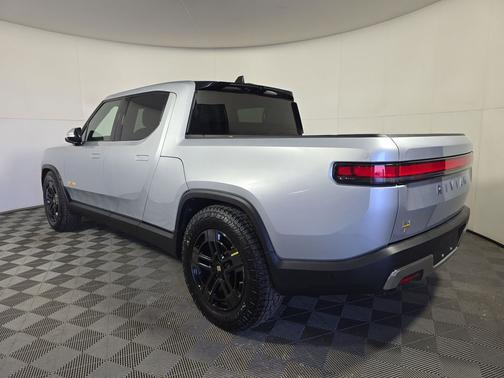 2022 Rivian R1T Adventure