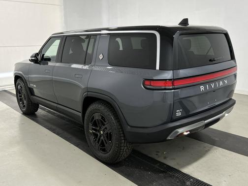 El Cap Granite 2024 Rivian R1S Adventure Package