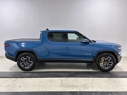 Rivian Blue 2022 Rivian R1T Adventure