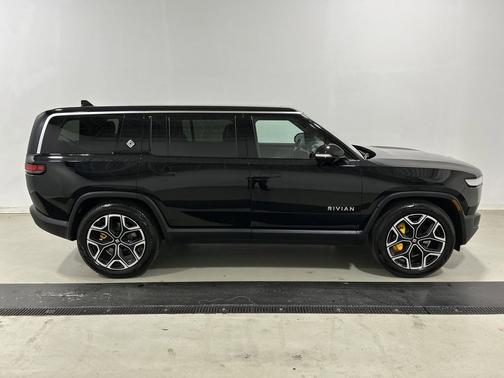 Midnight 2023 Rivian R1S Adventure