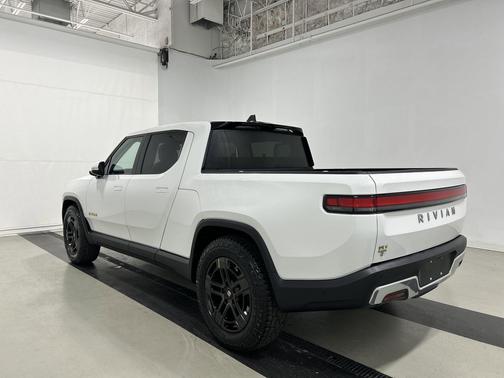 2023 Rivian R1T Adventure Quad Motor Large Pack