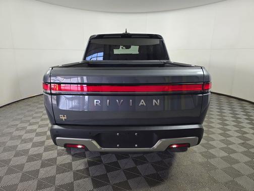 2022 Rivian R1T Adventure