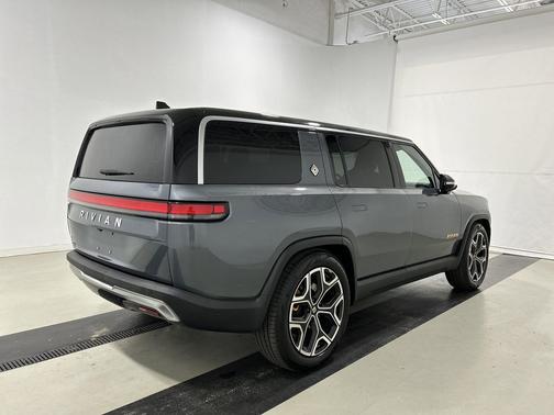 2022 Rivian R1S Launch Edition
