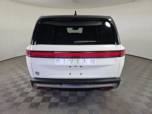2025 Rivian R1S Adventure trim