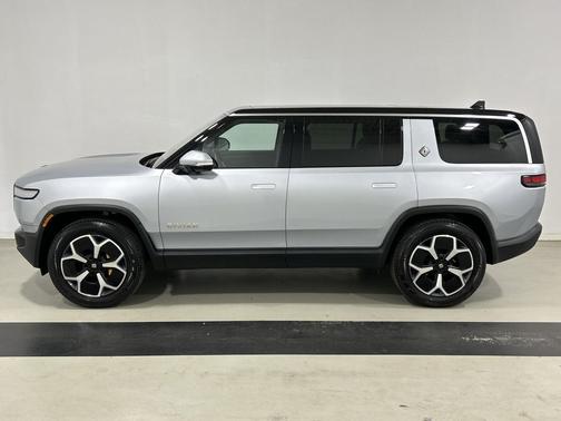 LA Silver 2024 Rivian R1S Adventure Quad Motor Large Pack