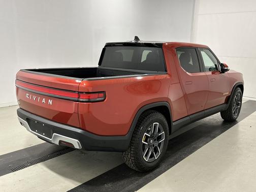 2023 Rivian R1T Adventure Quad Motor Large Pack