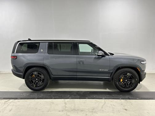 El Cap Granite 2023 Rivian R1S Adventure