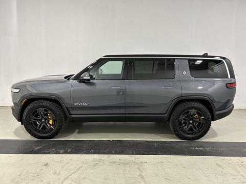 El Cap Granite 2023 Rivian R1S Adventure