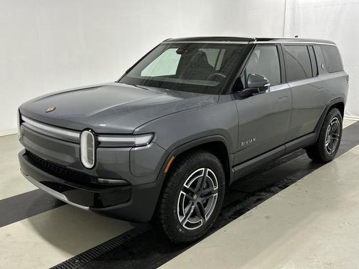 El Cap Granite paint 2025 Rivian R1S Adventure trim